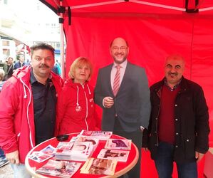 v.l. Tom, Catharina, "der Boss", Mehmet